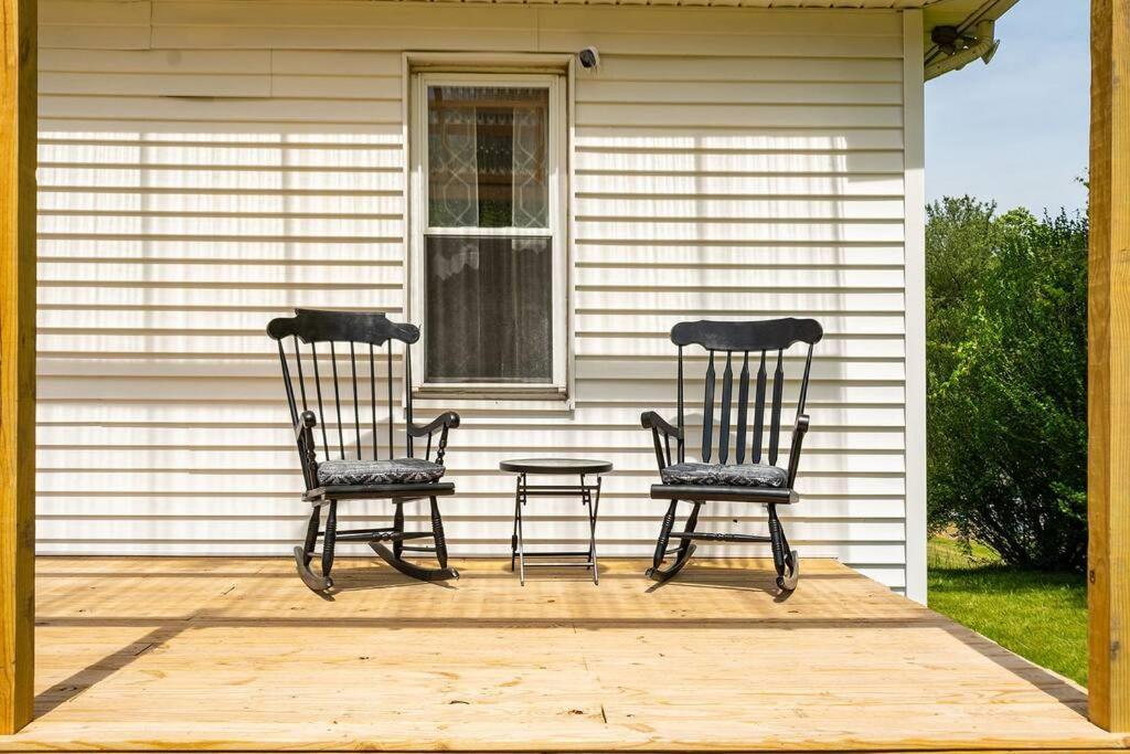 Holiday home Mountain Serene Views And Creek-side Charm - Pet Friendly Rowlesburg